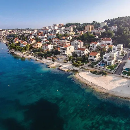 In Okrug Gornji With Sauna Σπίτι διακοπών Τρογκίρ