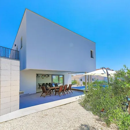 In Okrug Gornji With Sauna Trogir