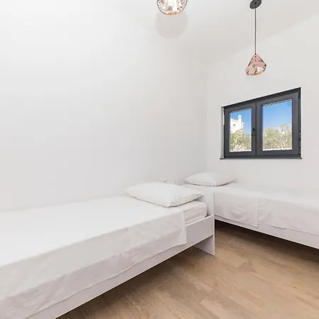 In Okrug Gornji With Sauna Трогир